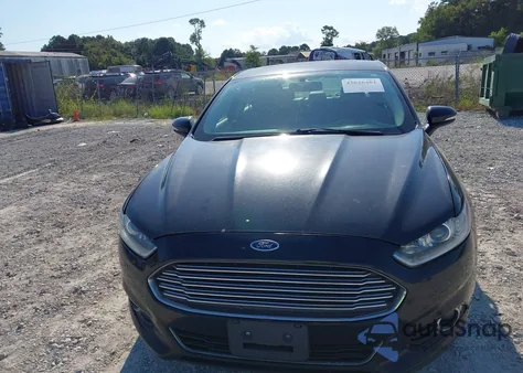 2015 Ford Fusion z USA, uszkodzony, nr VIN 3FA6PDSUXFR241214